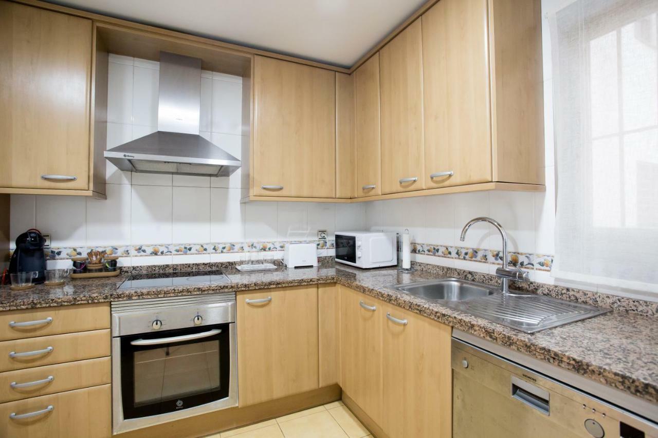 Deluxe Playa Pacifico Apartment Малага Екстериор снимка